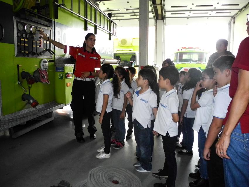 Visita a la Estación Central de los Bomberos Municipales