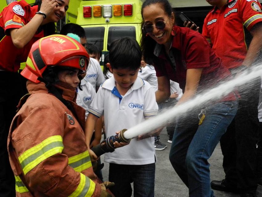 Visita a la Estación Central de los Bomberos Municipales