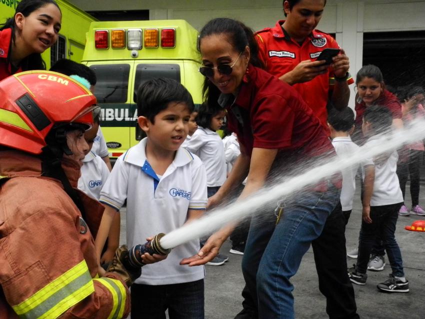 Visita a la Estación Central de los Bomberos Municipales