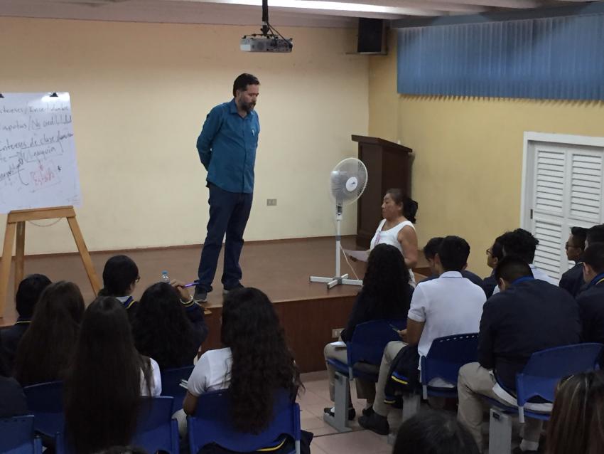 Conversatorio: Panorama Político por Mauricio Chaulón