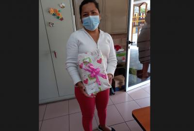 Ganadoras del Bingo por el Día de la Madre