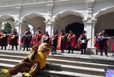 Presentación de la Estudiantina del Colegio en la Antigua