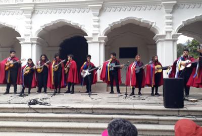 Presentación de la Estudiantina del Colegio en la Antigua