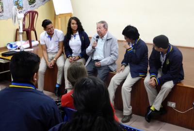 Charla de don Antonio Móbil