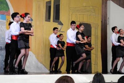 Semana Cultural Secundaria (trajes típicos, bailes regionales y doblajes)