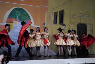 Semana Cultural Secundaria (trajes típicos, bailes regionales y doblajes)