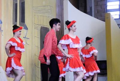Semana Cultural Secundaria (trajes típicos, bailes regionales y doblajes)