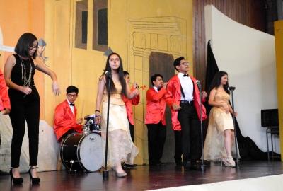 Semana Cultural Secundaria (trajes típicos, bailes regionales y doblajes)