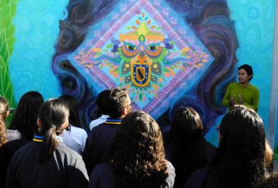 Mural ¨Corazón de fuego¨ de Luis Caal