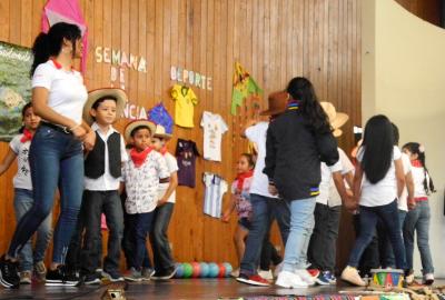 Acto cívio, 1ero. primaria