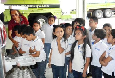 Visita a la Estación Central de los Bomberos Municipales