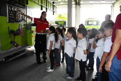 Visita a la Estación Central de los Bomberos Municipales