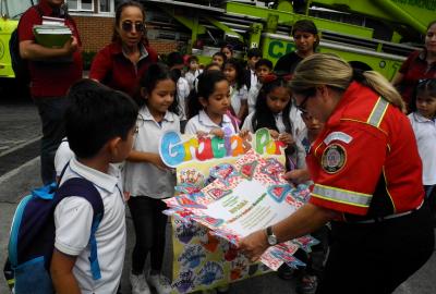 Visita a la Estación Central de los Bomberos Municipales