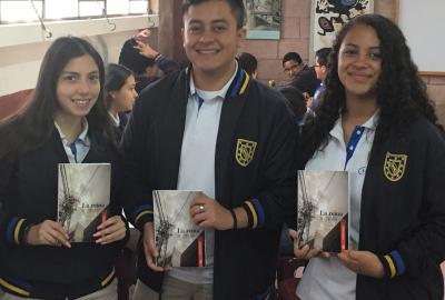 Conversatorio con el escritor Victor Muñoz -Premio Nacional de Literatura-