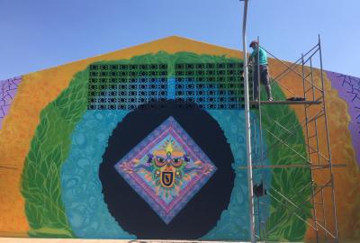 Mural ¨Corazón de fuego¨ de Luis Caal