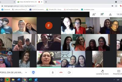 Celebración del día de la Madre, por grado