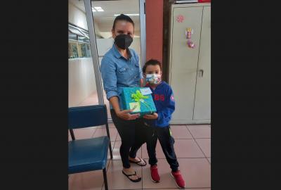 Ganadoras del Bingo por el Día de la Madre