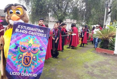 Presentación de la Estudiantina del Colegio en la Antigua